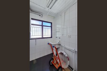 Apartamento à venda com 79m², 3 quartos e 2 vagas Apartamento à venda com 79m², 3 quartos e 2 vagasÁrea de Serviço