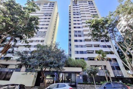 Apartamento à venda com 79m², 3 quartos e 2 vagas Apartamento à venda com 79m², 3 quartos e 2 vagasFachada com Plaquinha