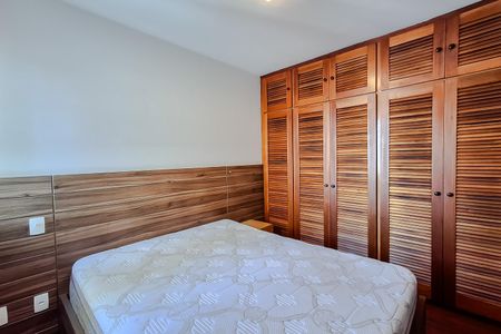 Apartamento à venda com 79m², 3 quartos e 2 vagas Apartamento à venda com 79m², 3 quartos e 2 vagasQuarto 3 - Suíte