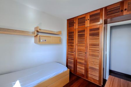 Apartamento à venda com 79m², 3 quartos e 2 vagas Apartamento à venda com 79m², 3 quartos e 2 vagasQuarto 2