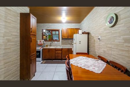 Casa à venda com 60m², 3 quartos e sem vaga Casa à venda com 60m², 3 quartos e sem vagaCozinha
