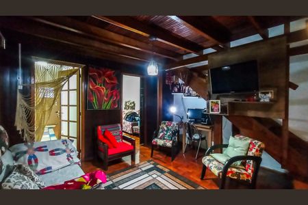 Sala  de casa à venda com 3 quartos, 60m² em Centro Histórico, Porto Alegre