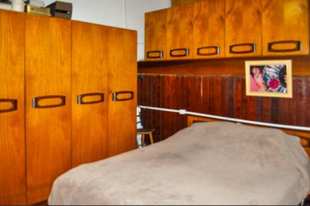 Casa à venda com 60m², 3 quartos e sem vaga Casa à venda com 60m², 3 quartos e sem vagaQuarto 1