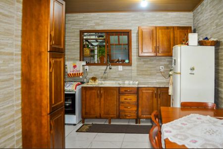 Casa à venda com 60m², 3 quartos e sem vaga Casa à venda com 60m², 3 quartos e sem vagaCozinha