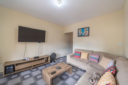 Casa à venda com 370m², 4 quartos e 3 vagas Casa à venda com 370m², 4 quartos e 3 vagasSala