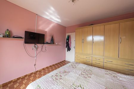 Casa à venda com 370m², 4 quartos e 3 vagas Casa à venda com 370m², 4 quartos e 3 vagasQuarto 2