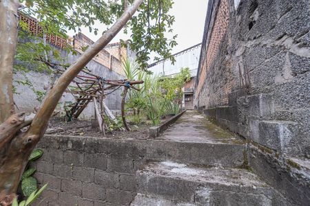 Casa à venda com 370m², 4 quartos e 3 vagas Casa à venda com 370m², 4 quartos e 3 vagasQuintal