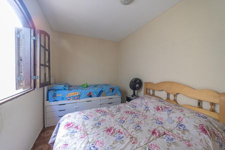 Casa à venda com 370m², 4 quartos e 3 vagas Casa à venda com 370m², 4 quartos e 3 vagasQuarto 1