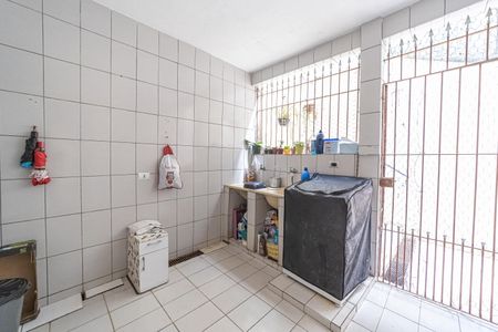 Casa à venda com 370m², 4 quartos e 3 vagas Casa à venda com 370m², 4 quartos e 3 vagasÁrea de Serviço