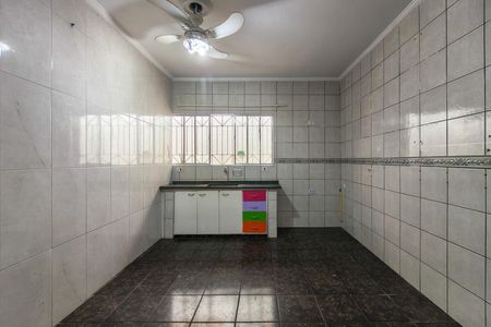 Casa de condomínio para alugar com 90m², 2 quartos e 2 vagasCozinha 