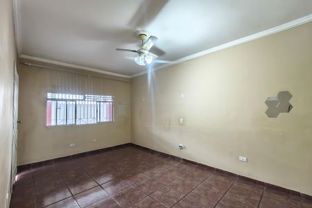 Casa de condomínio para alugar com 90m², 2 quartos e 2 vagasSala