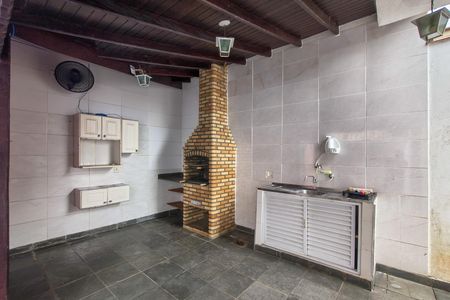 Casa de condomínio para alugar com 90m², 2 quartos e 2 vagasQuintal 