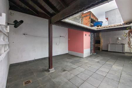 Casa de condomínio para alugar com 90m², 2 quartos e 2 vagasQuintal