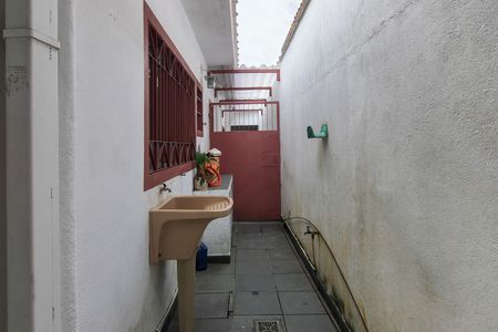 Casa de condomínio para alugar com 90m², 2 quartos e 2 vagasQuintal