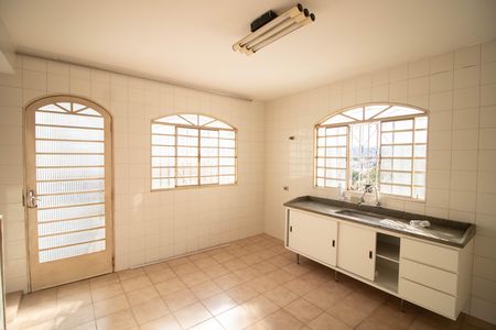 Casa para alugar com 150m², 2 quartos e sem vaga Casa para alugar com 150m², 2 quartos e sem vagaCOZINHA E SALA DE JANTAR