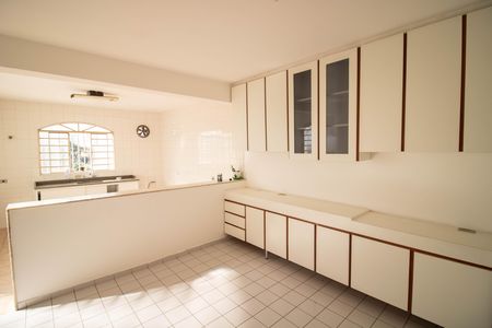 Casa para alugar com 150m², 2 quartos e sem vaga Casa para alugar com 150m², 2 quartos e sem vagaCOZINHA E SALA DE JANTAR