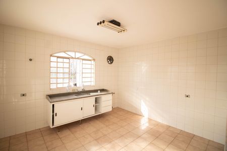 Casa para alugar com 150m², 2 quartos e sem vaga Casa para alugar com 150m², 2 quartos e sem vagaCOZINHA E SALA DE JANTAR
