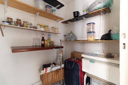Apartamento à venda com 98m², 2 quartos e 1 vaga Apartamento à venda com 98m², 2 quartos e 1 vagaQuarto de Serviço