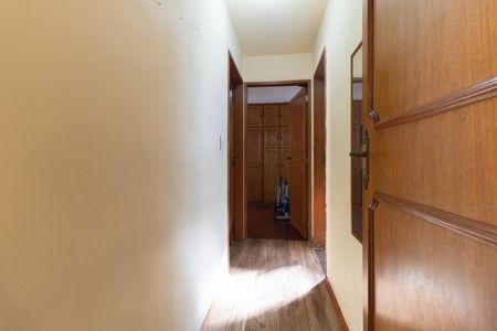 Apartamento à venda com 98m², 2 quartos e 1 vaga Apartamento à venda com 98m², 2 quartos e 1 vagaCorredor
