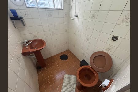Casa à venda com 210m², 3 quartos e 3 vagas Casa à venda com 210m², 3 quartos e 3 vagasBanheiro 1