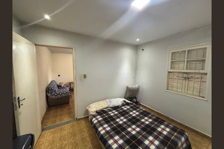 Casa à venda com 210m², 3 quartos e 3 vagas Casa à venda com 210m², 3 quartos e 3 vagasQuarto 1