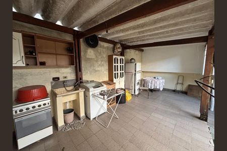 Casa à venda com 210m², 3 quartos e 3 vagas Casa à venda com 210m², 3 quartos e 3 vagasÁrea de Serviço