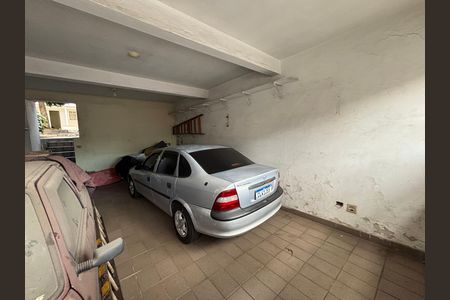 Casa à venda com 210m², 3 quartos e 3 vagas Casa à venda com 210m², 3 quartos e 3 vagasGaragem