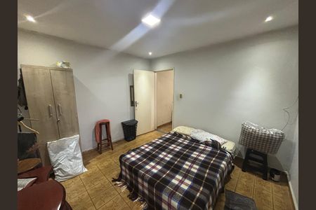 Casa à venda com 210m², 3 quartos e 3 vagas Casa à venda com 210m², 3 quartos e 3 vagasQuarto 1
