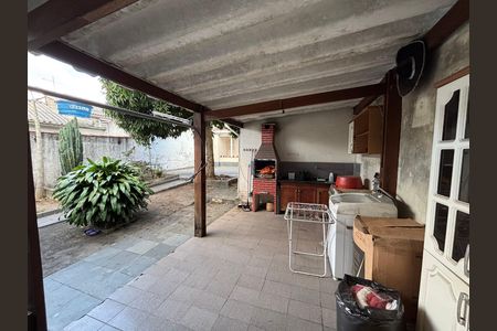 Casa à venda com 210m², 3 quartos e 3 vagas Casa à venda com 210m², 3 quartos e 3 vagasÁrea de serviço