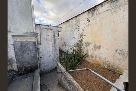 Casa à venda com 210m², 3 quartos e 3 vagas Casa à venda com 210m², 3 quartos e 3 vagasQuintal