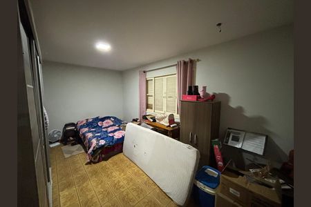 Casa à venda com 210m², 3 quartos e 3 vagas Casa à venda com 210m², 3 quartos e 3 vagasQuarto 2