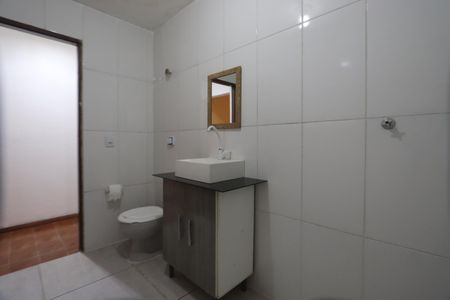Banheiro de casa para alugar com 1 quarto, 151m² em Jardim Santa Adelia, São Paulo