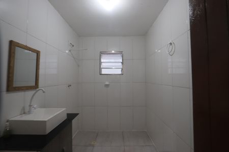 Banheiro de casa para alugar com 1 quarto, 151m² em Jardim Santa Adelia, São Paulo