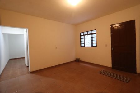 Sala de casa para alugar com 1 quarto, 151m² em Jardim Santa Adelia, São Paulo