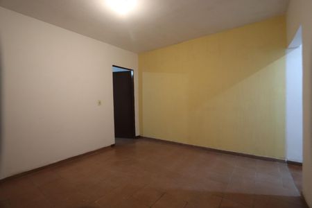 Sala de casa para alugar com 1 quarto, 151m² em Jardim Santa Adelia, São Paulo