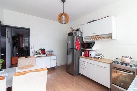 Casa à venda com 126m², 2 quartos e 2 vagas Casa à venda com 126m², 2 quartos e 2 vagasCozinha