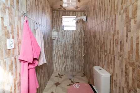 Casa à venda com 126m², 2 quartos e 2 vagas Casa à venda com 126m², 2 quartos e 2 vagasBanheiro da Suíte