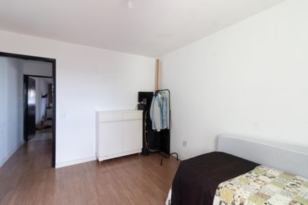 Casa à venda com 126m², 2 quartos e 2 vagas Casa à venda com 126m², 2 quartos e 2 vagasQuarto 1