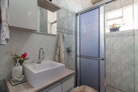 Casa à venda com 126m², 2 quartos e 2 vagas Casa à venda com 126m², 2 quartos e 2 vagasBanheiro