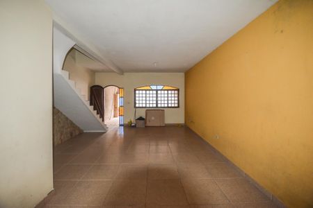 Casa para alugar com 195m², 3 quartos e 2 vagas Casa para alugar com 195m², 3 quartos e 2 vagasSala