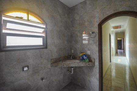 Casa para alugar com 195m², 3 quartos e 2 vagas Casa para alugar com 195m², 3 quartos e 2 vagasBanheiro