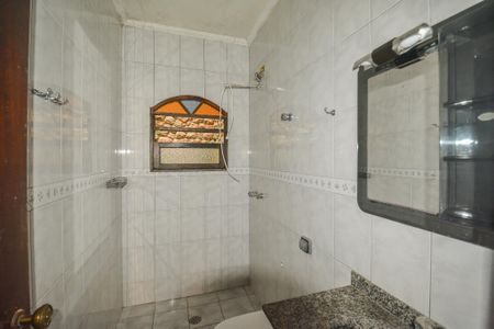 Casa para alugar com 195m², 3 quartos e 2 vagas Casa para alugar com 195m², 3 quartos e 2 vagasBanheiro 2