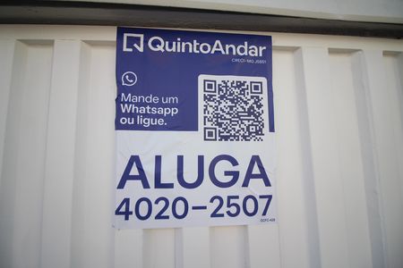 Casa para alugar com 250m², 2 quartos e 4 vagasPlaquinha Instalada 04/06/2026 DCFC-429