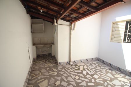 Casa para alugar com 250m², 2 quartos e 4 vagasÁrea de Serviço