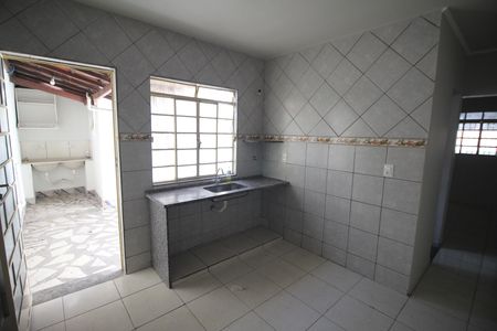 Casa para alugar com 250m², 2 quartos e 4 vagasCozinha