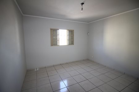 Casa para alugar com 250m², 2 quartos e 4 vagasQuarto 1