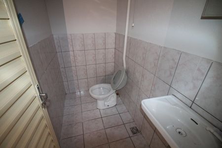 Casa para alugar com 250m², 2 quartos e 4 vagasBanheiro 2