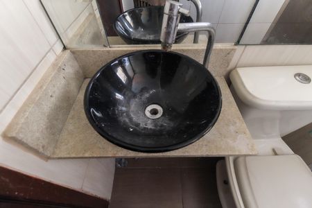 Apartamento para alugar com 52m², 2 quartos e 1 vaga Apartamento para alugar com 52m², 2 quartos e 1 vagaBanheiro