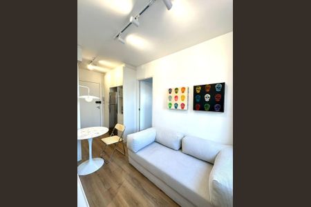 Sala de kitnet/studio para alugar com 1 quarto, 27m² em Pinheiros, São Paulo