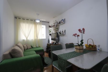 Sala de apartamento para alugar com 2 quartos, 48m² em Cidade São Mateus, São Paulo